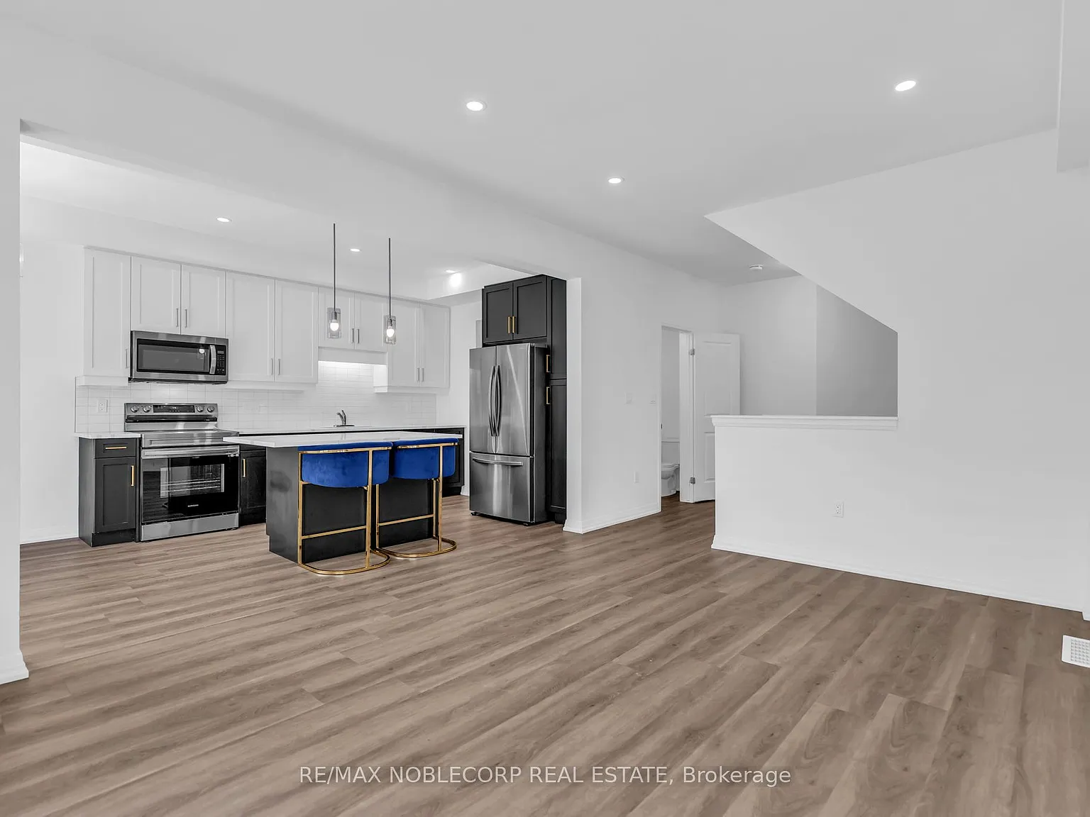 3 bed, $2,550 — Photo 4