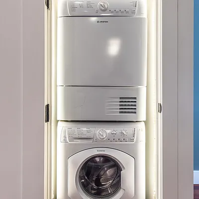 Rented by Nooklyn NYC LLC | media 49