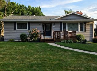 745 3rd Ave NW, Plainview, MN 55964