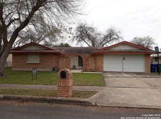 210 Meadow Path Dr, San Antonio, TX 78227