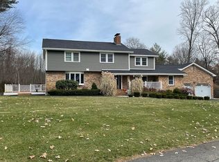 5 Olde Village Rd, Salem, NH 03079