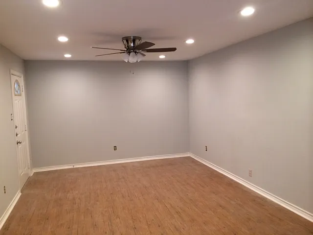 2 bed, 845 sqft, $1,275 — Photo 3