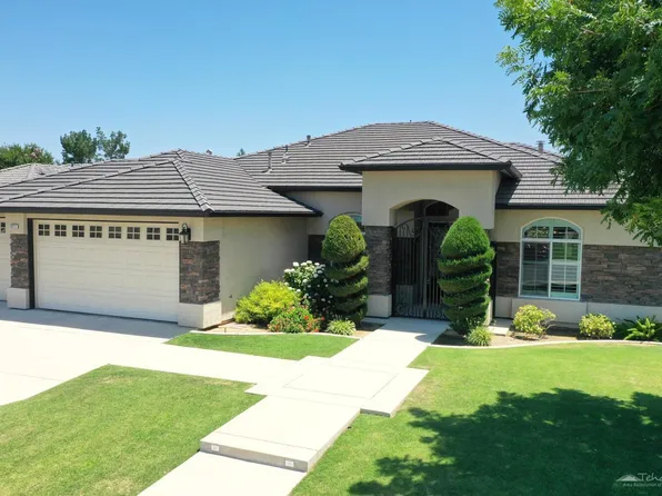 10111 Stoneham St, Bakersfield, CA 93314
