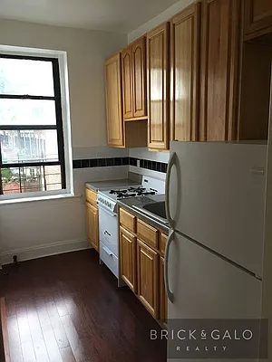 Rented by BRICK & GALO REALTY CORP | media 28