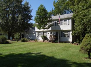 12 Coy Park Dr, Newark, IL