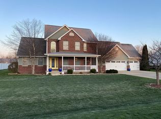 608 Maple St, Sweetser, IN 46987