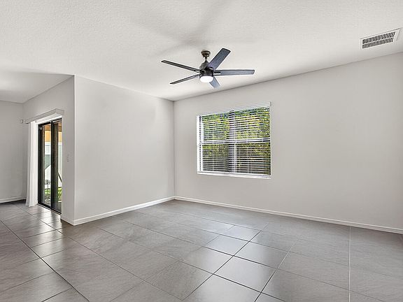 2nd image of 5307 Entertainment Way