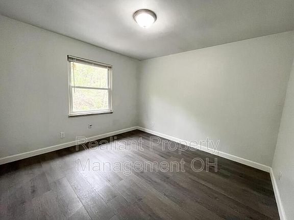 5th image of 1737 Grand Ave APT 4