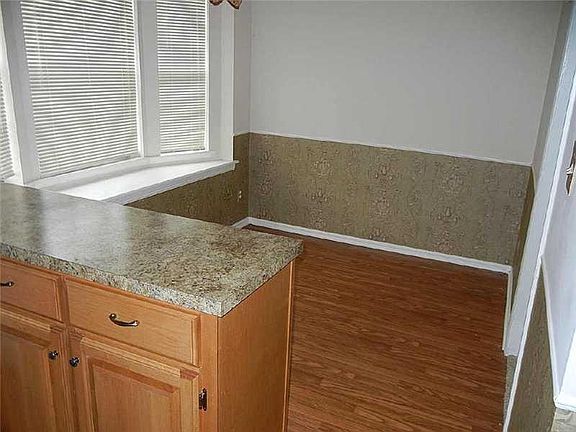 Dinning/breakfast nook