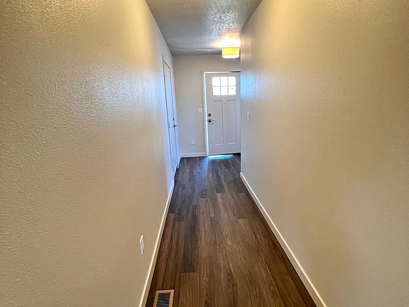 5th image of 233 Dano Dr #1
