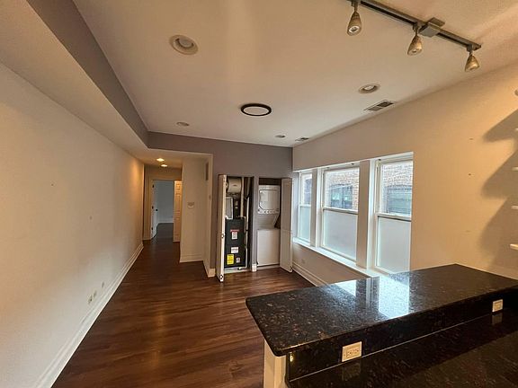 2nd image of 4816 N Avers Ave
