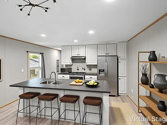 3rd image of 130 Gardner Rd