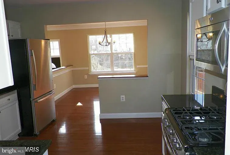 434 Lilac Ter NE — Photo 7