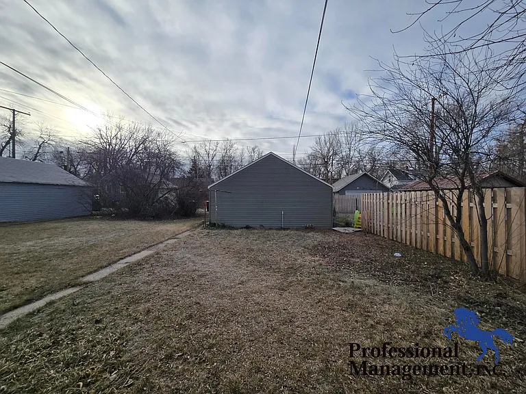 108 Alderson Ave — Photo 11