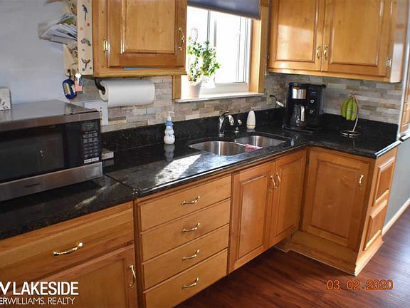 3rd image of 30742 Blossom St