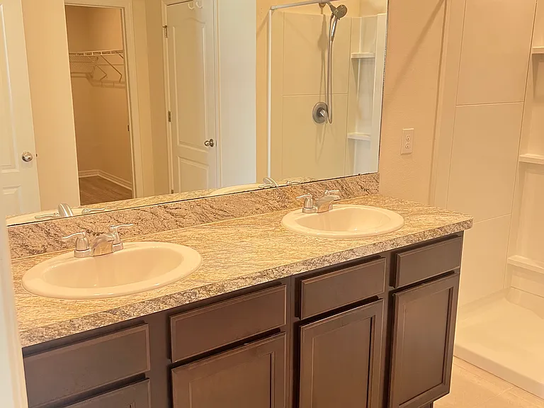 397 Corso Loop — Photo 31