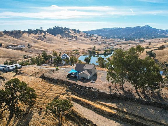 3rd image of 8595 Quail Canyon Road