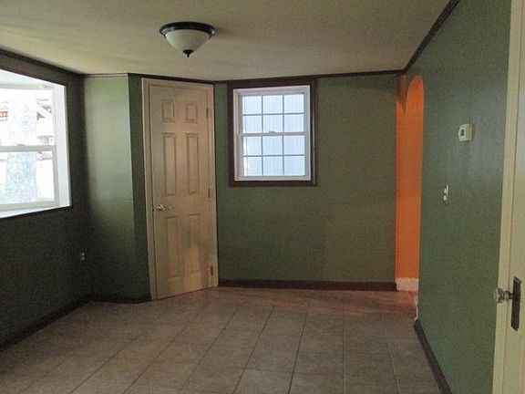 2nd image of 206 Boehm Ave #6