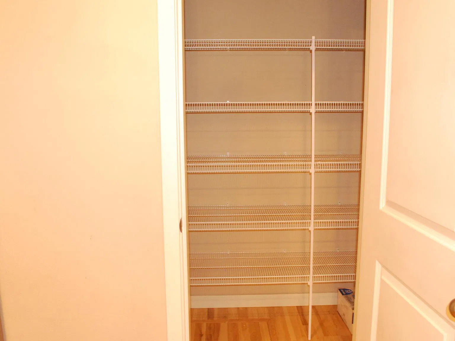 3 bed, 2.5 bath, 1628 sqft, $2,575 — Photo 4