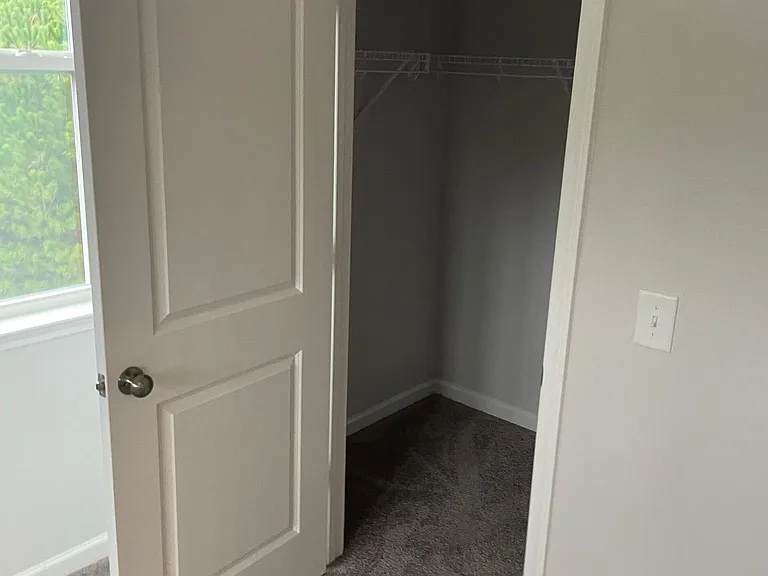 1035 Islip Pl — Photo 10