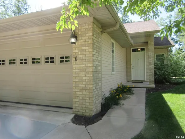 16 Cherry Hill Ct, Hampton, IL 61256