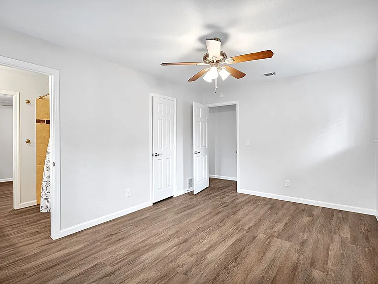 1316 Edgefield Dr — Photo 18