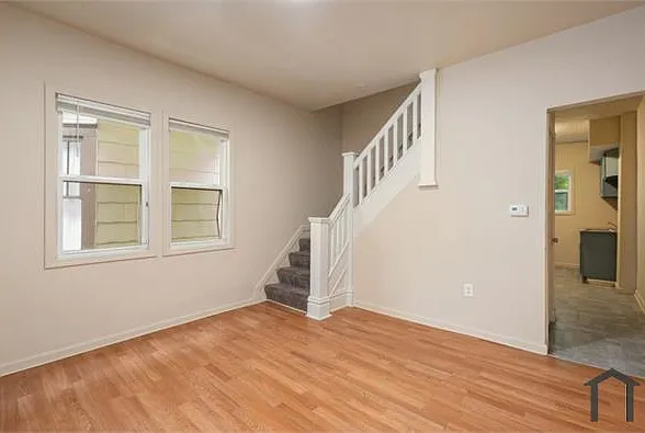 48 S Richardson Ave — Photo 9