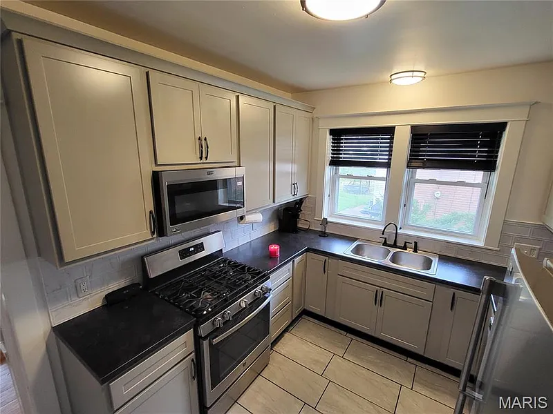 Thumbnail 19
