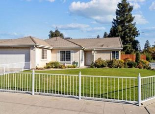 2476 N Berlin Ave, Fresno, CA 93722