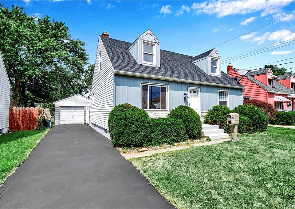 1st image of 248 Ellen Dr