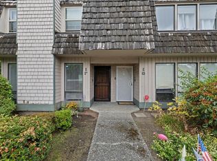 12600 4th Ave W APT 1F, Everett, WA 98204