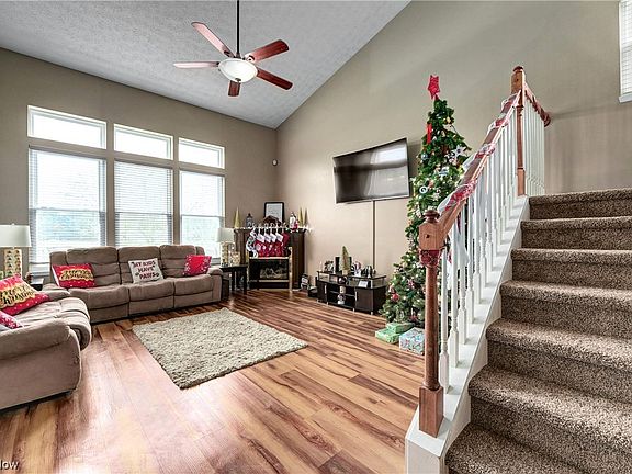 4th image of 5282 Bringham Dr