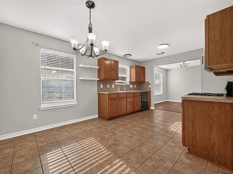 19210 Moss Meadow Ln — Photo 11