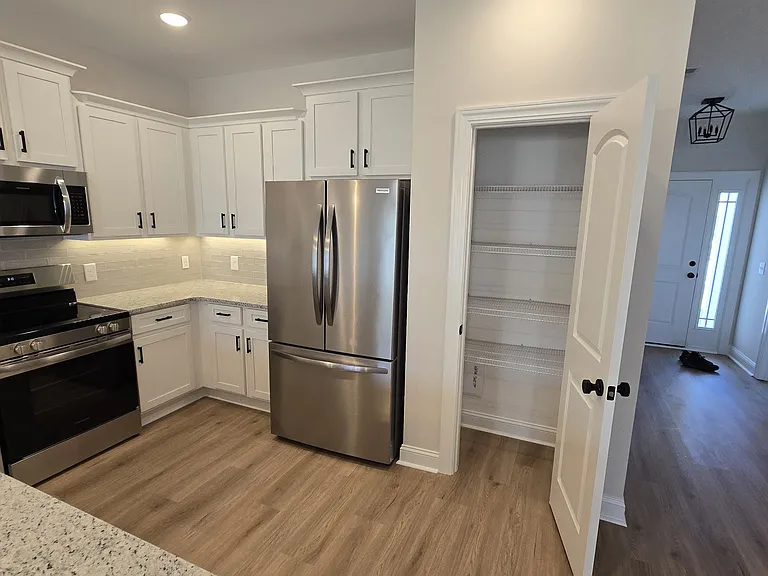 4301 Laurel Ridge Dr — Photo 24