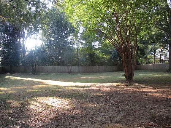 3rd image of 7531 Parker Cir