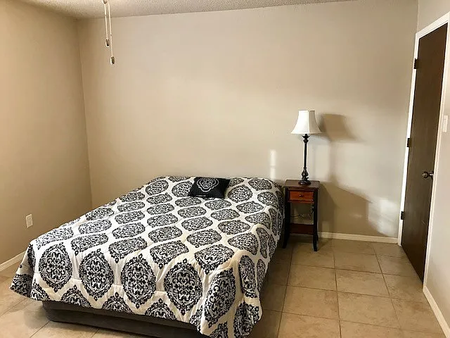 608 N Pennsylvania Ave — Photo 3
