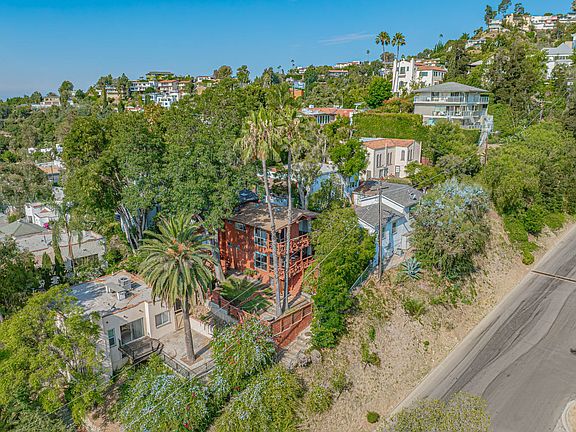 2nd image of 6851 Alta Loma Ter