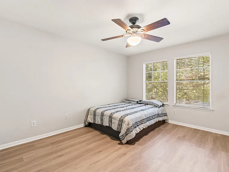 75 Scarlet Woods Ct — Photo 21