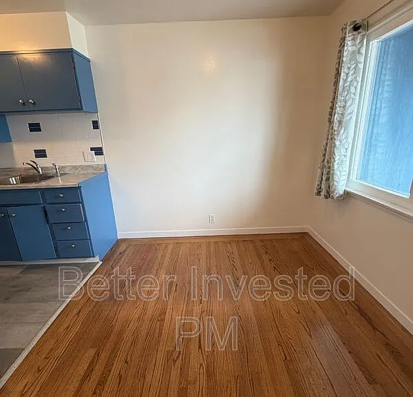 2400 39th Ave #4 — Photo 10