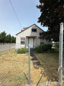 869 S 83rd Street, Tacoma, WA, 98408