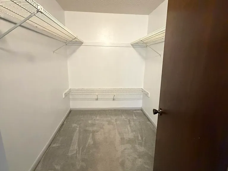 2201 SW 28th St #50 — Photo 11