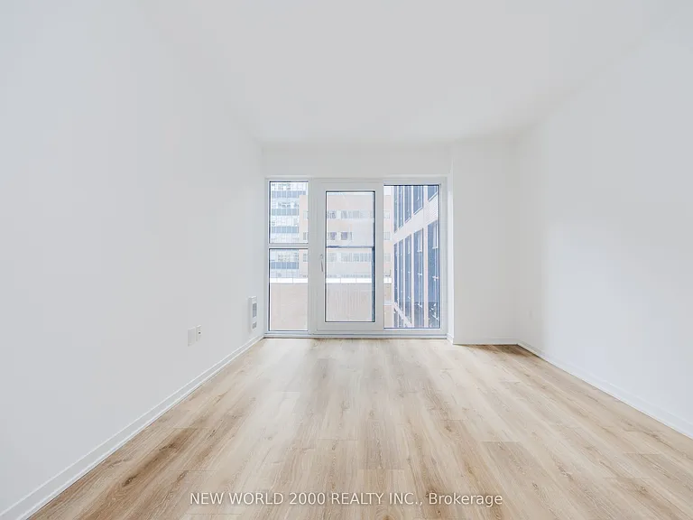 101 Roehampton Ave #2002 — Photo 17