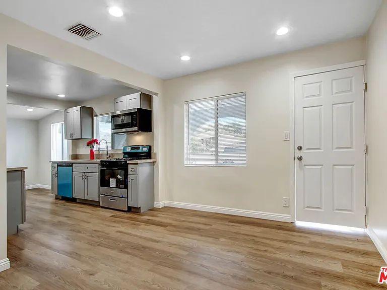 1404 Hollister St — Photo 1