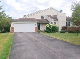37 Hastings Dr, Orchard Park, NY 14127