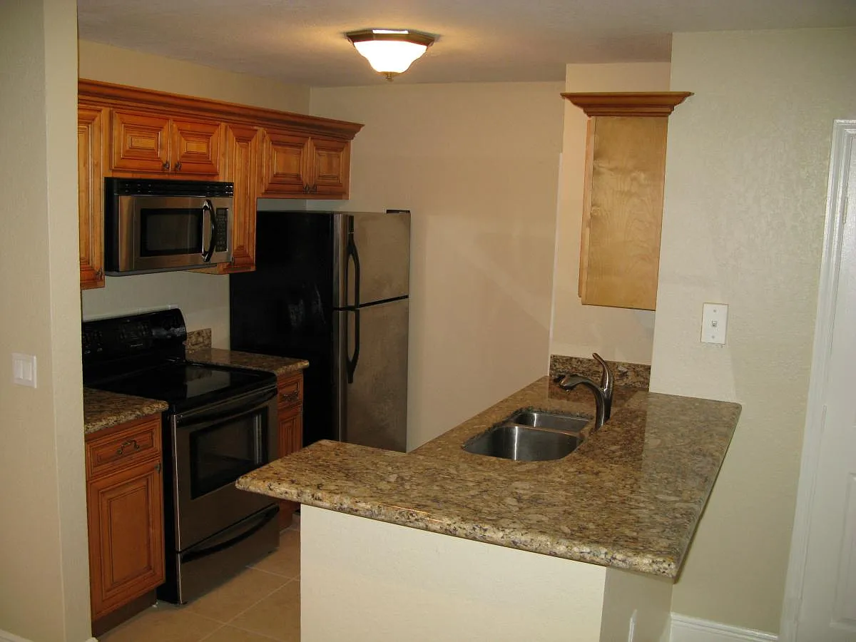 1 bed, 880 sqft, $1,475 — Photo 4
