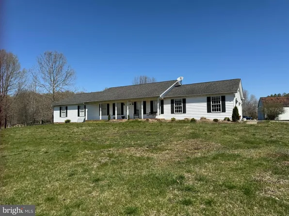 8820 Doe Ct, La Plata, MD 20646