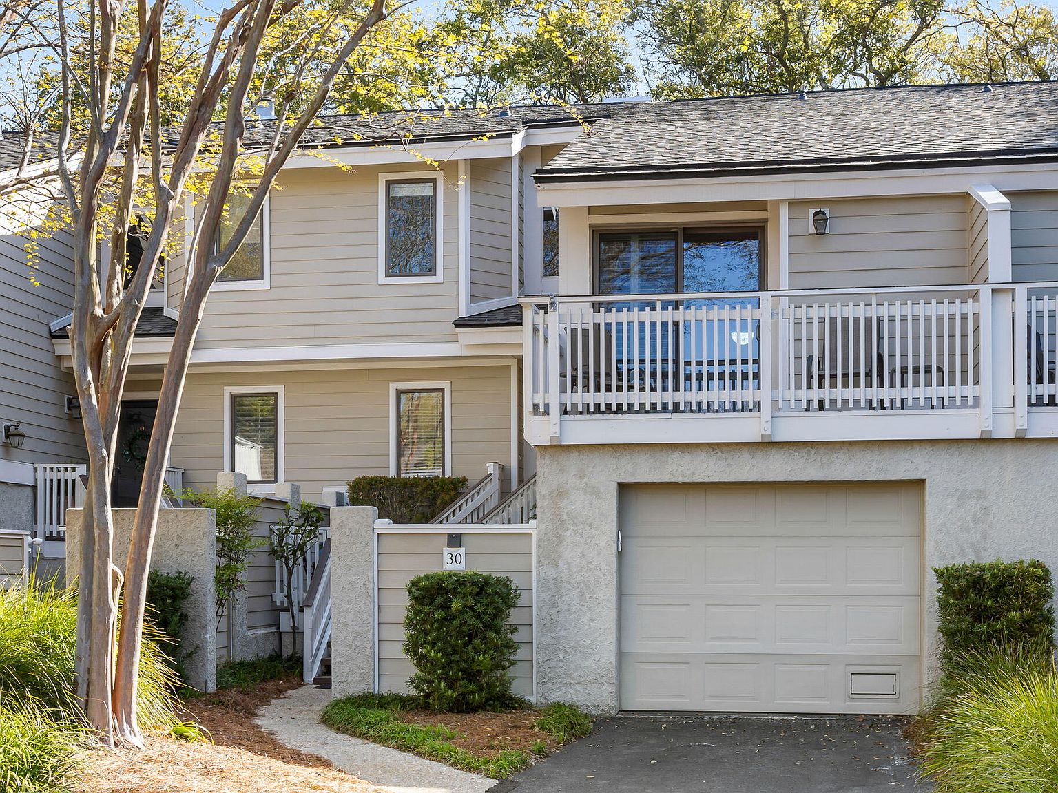 30 Fairway Dunes Ln