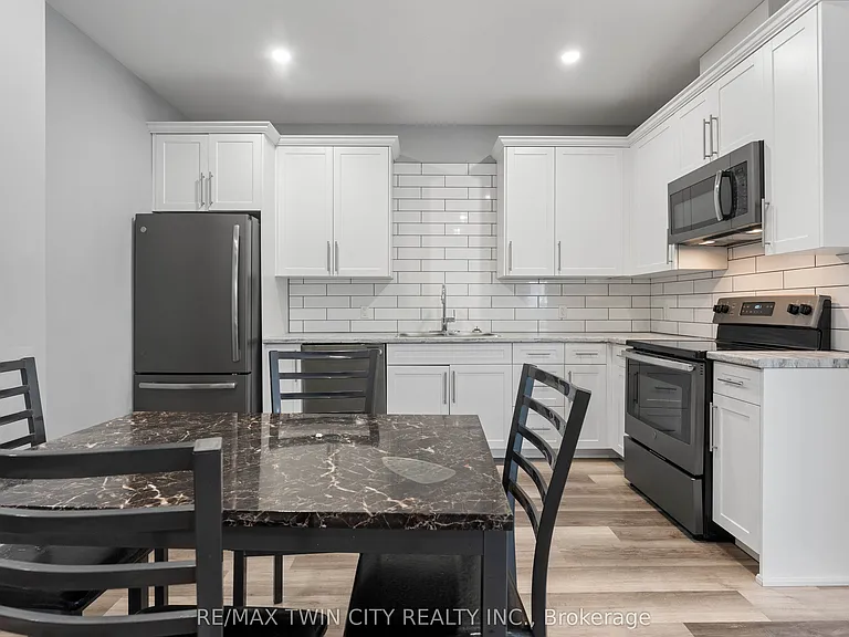140 N Superior St — Photo 7