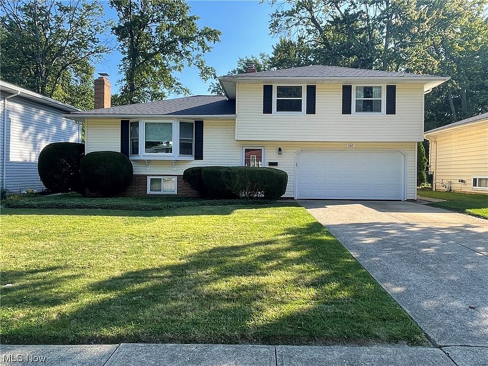 1st image of 307 E Overlook Dr