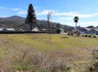 4051 Fisher Lake Dr, Redwood Valley, CA 95470
